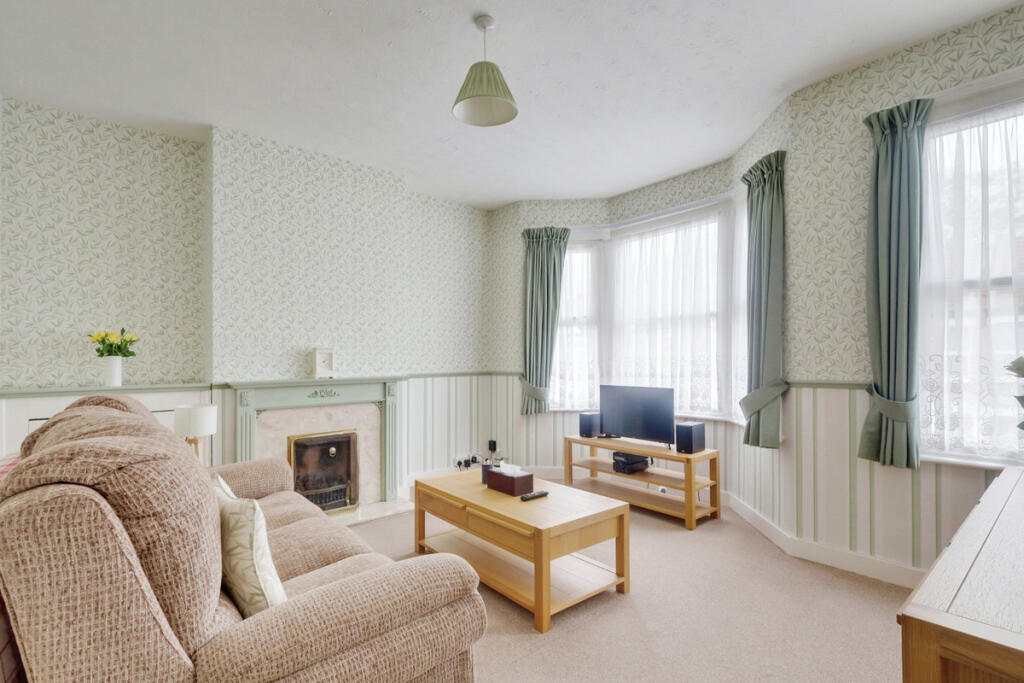 Main image of property: Rochford Avenue, Westcliff-on-sea, SS0