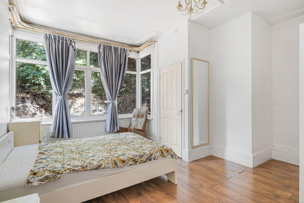 House in London - View 4