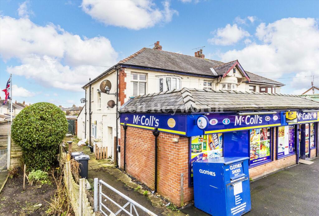 2-bed flat on Oxcliffe Road, Heysham, Morecambe, £69,950
