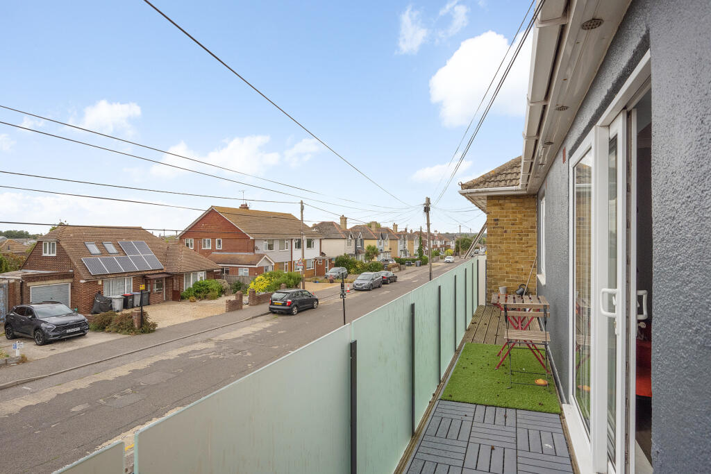 Apartment in Canterbury - View 3