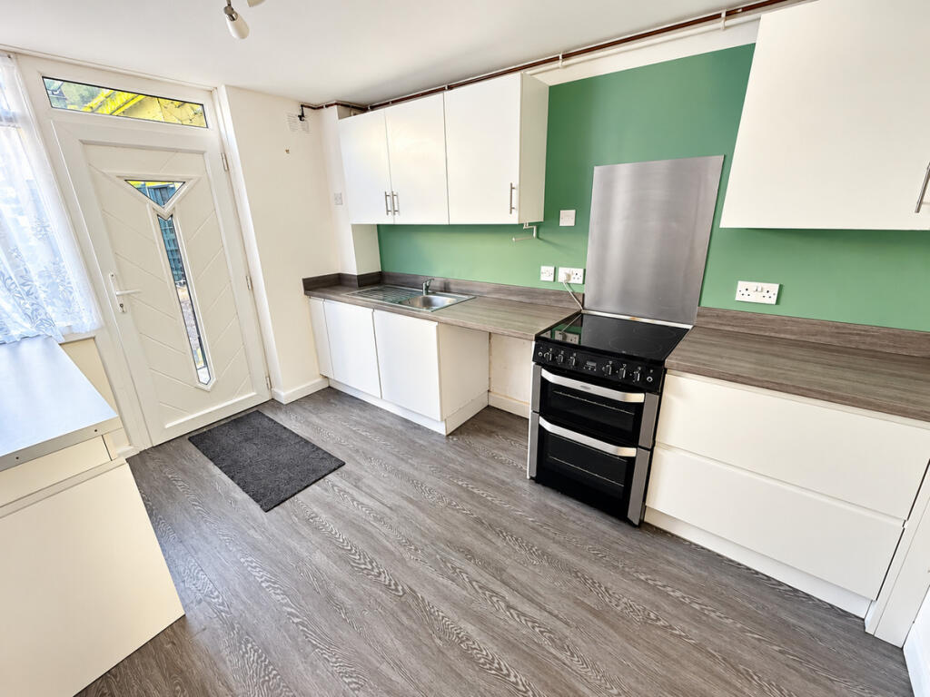 House in Plymouth - View 4