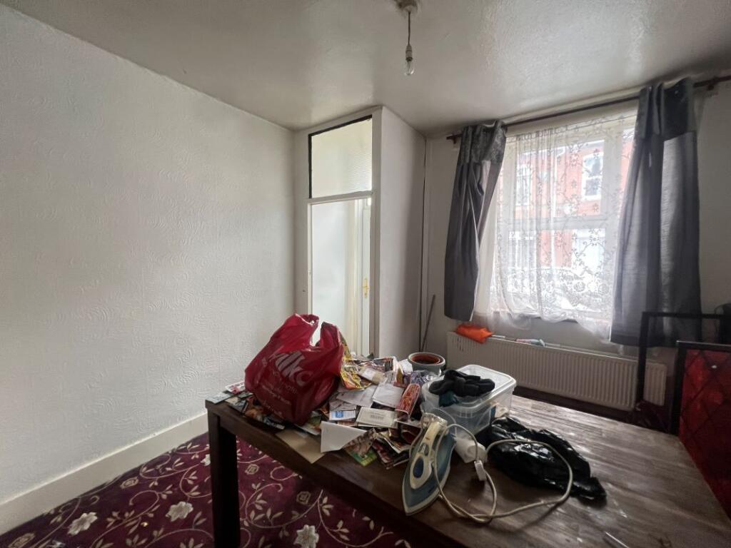 House in Walsall, West Midlands - View 3