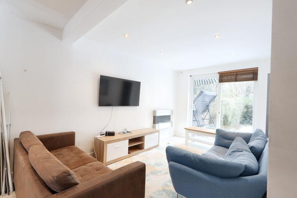 House in Sheffield - View 2