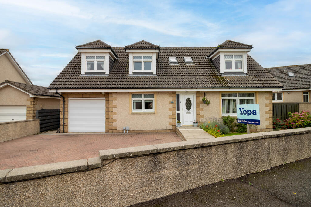 House in Dundee, Angus - View 5