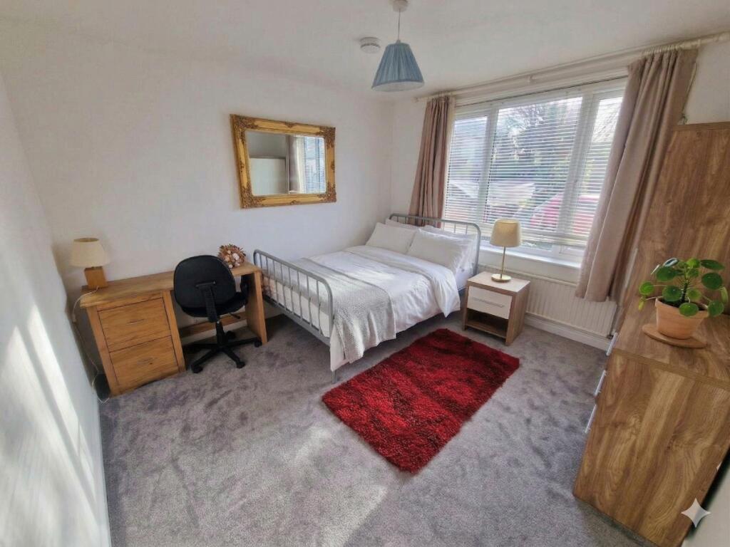 Main image of property: Room 1, Ferndale Rise, CB5