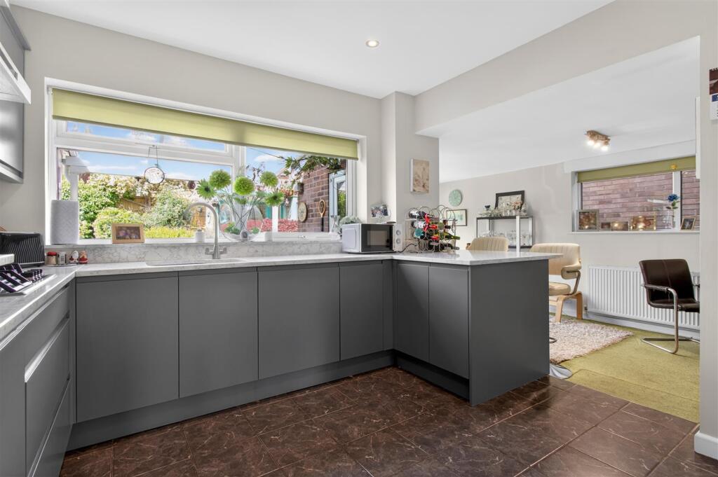 Wentbridge Drive, Mansfield - View 6