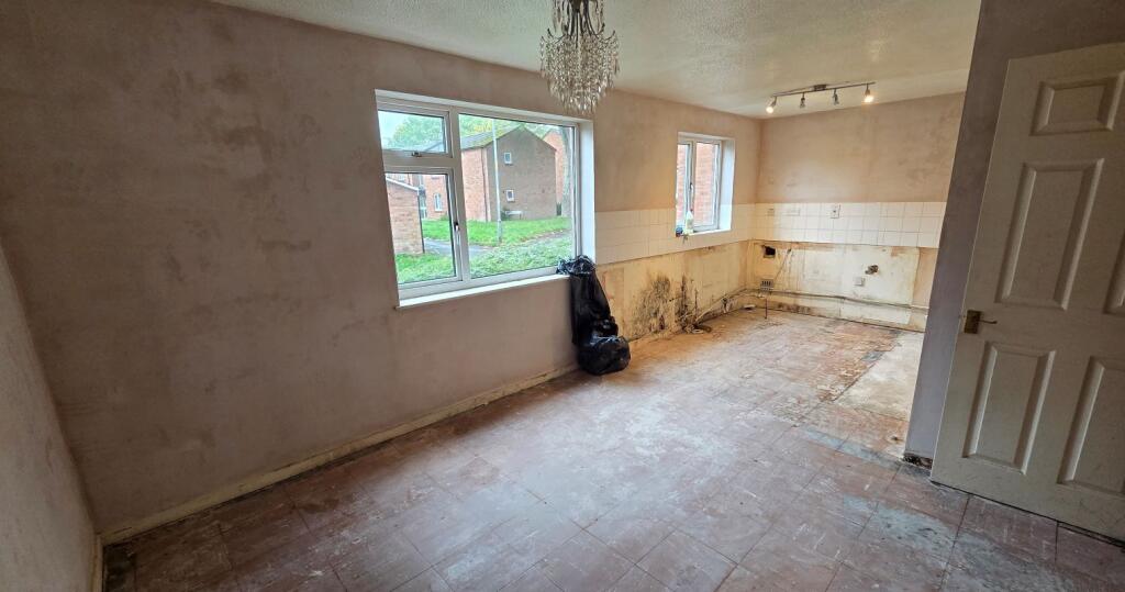 House in Redditch, Church Hill South - View 5