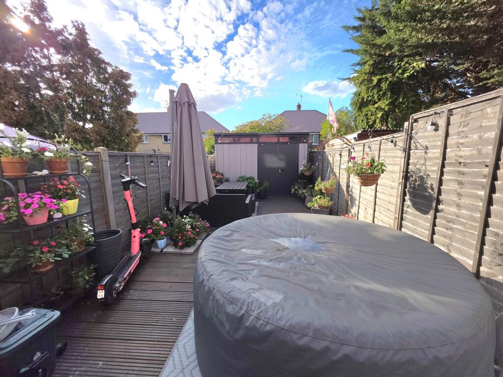 House in Southall - View 4