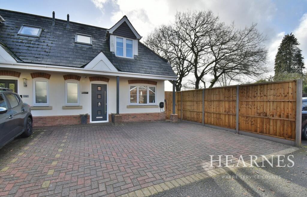 3-bed semi-detached on Wimborne Road East, Ferndown, BH22, £335,000