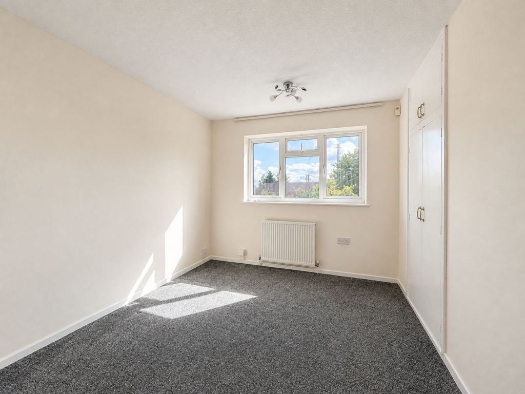House in Kempston, Bedford - More