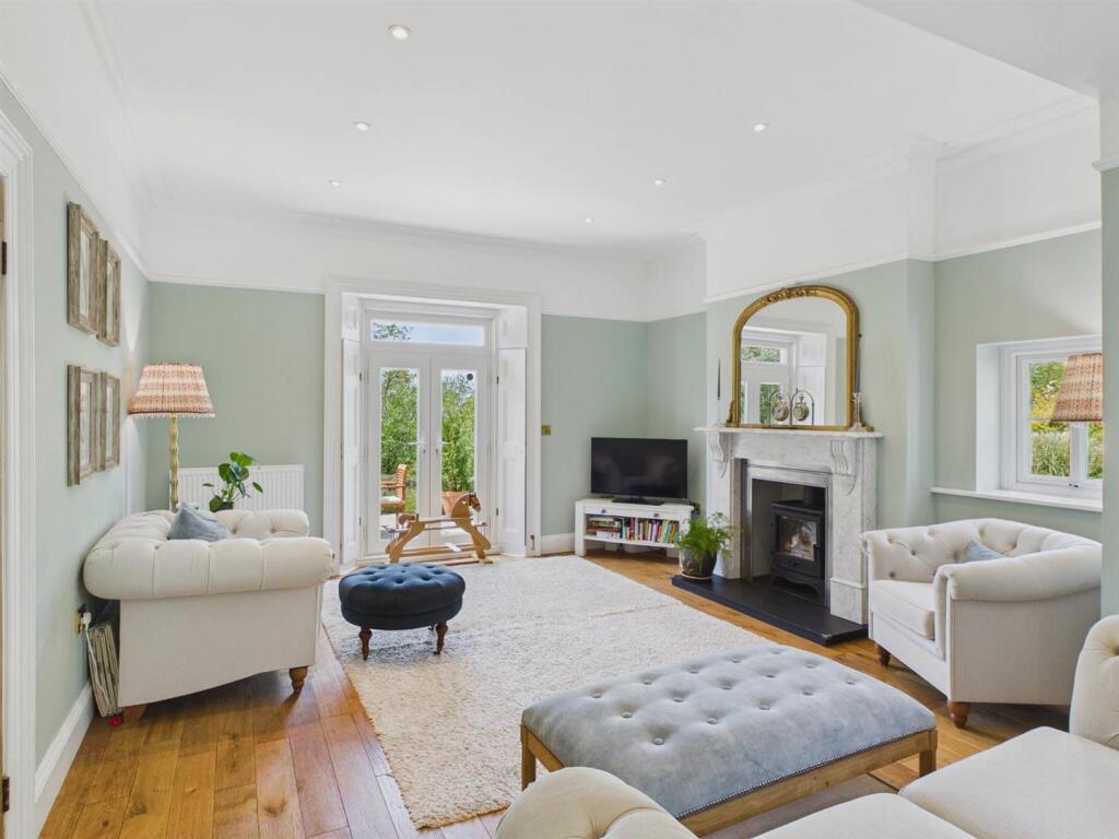 West Malvern Road, Malvern - View 3