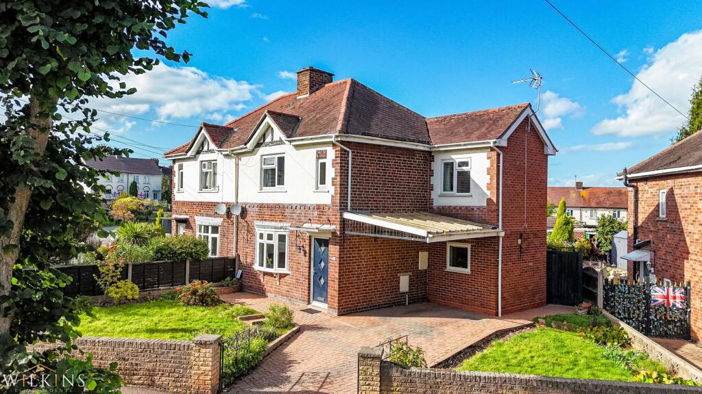 Main image of property: Dormer Avenue, Tamworth, Staffordshire, B77