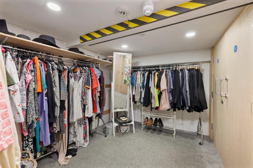 Store