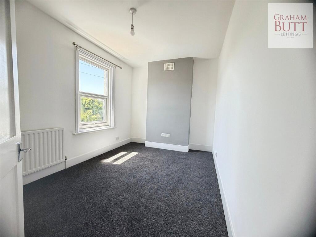 North Street, Wick, Littlehampton, West Sussex - More