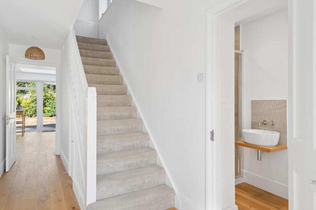 House in Hemel Hempstead - View 3