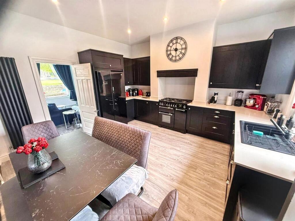 Crag View, Sutton-In-Craven - View 4