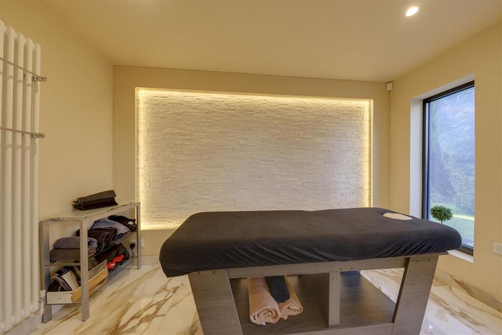 Additional image 25 of The Hollies, Alden Road, Helmshore, Rossendale - Over 9,000sqft - One Of Rossendale's Most Incredible Properties