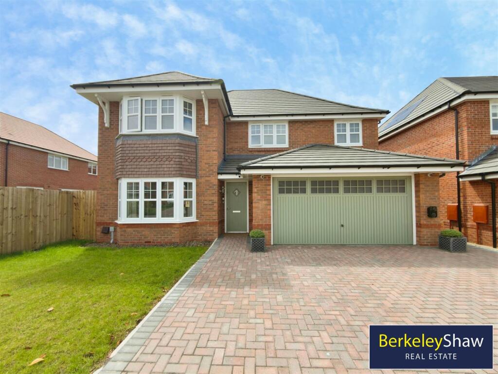 Main image of property: Torentun Close, Thornton, Liverpool