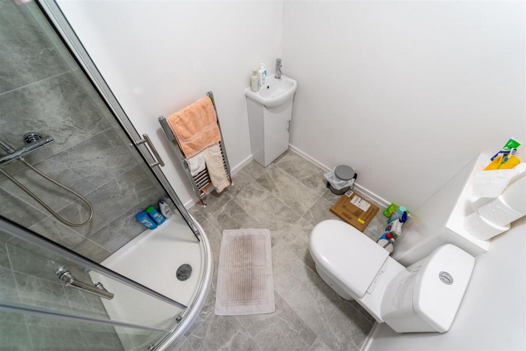 5 bedroom house for rent