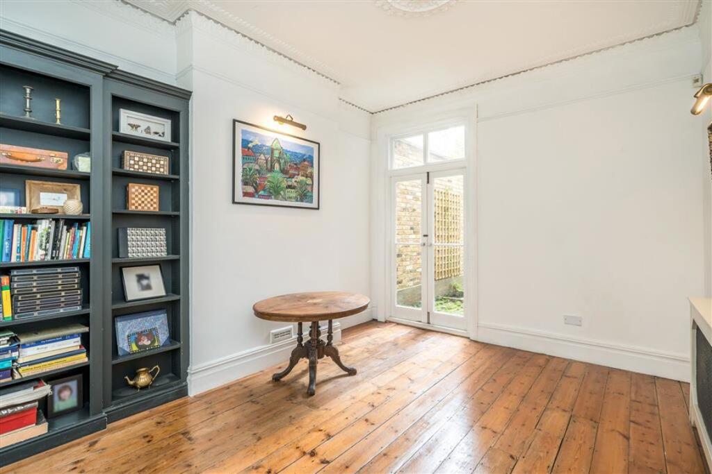 Hambalt Road, Clapham photo 3