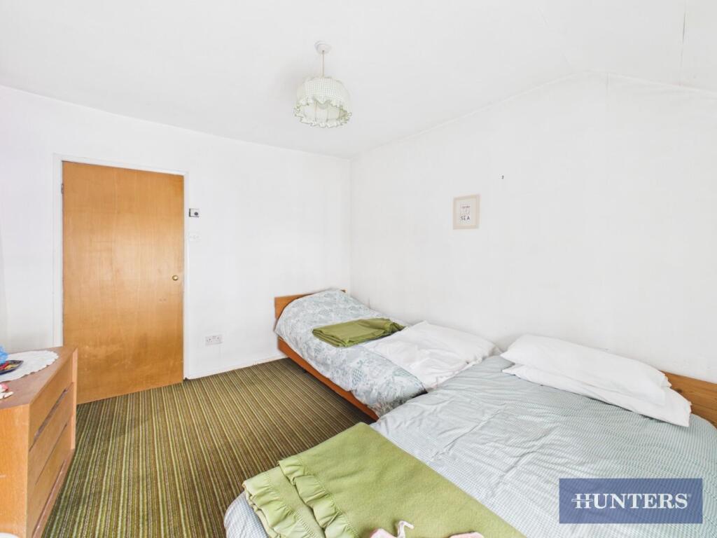 House in Hunmanby - More