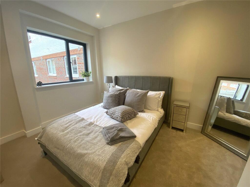 Apartment in Salisbury - View 5