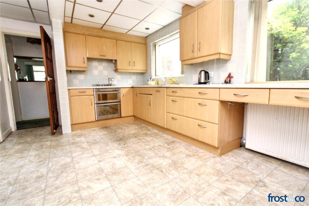 Whitecliff Road, Whitecliff, Poole, Dorset, BH14 - View 5