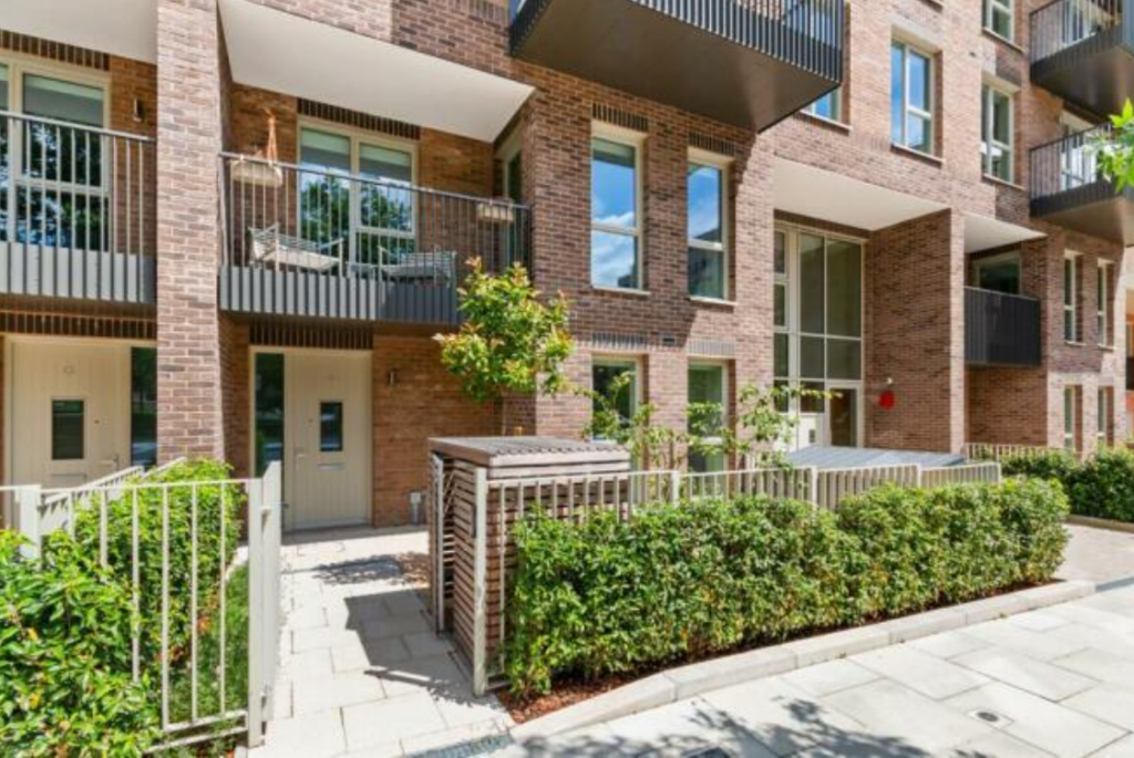 Main image of property: Strafford Road, London