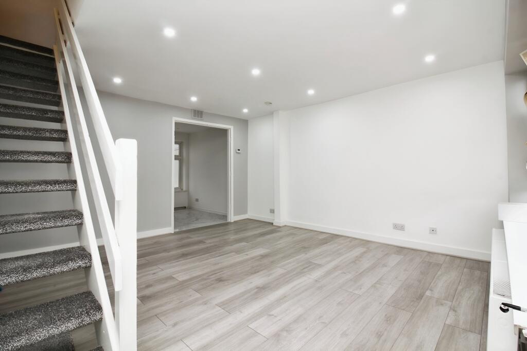 Kincaple Road, Rushey Mead, Leicester, LE4 photo 2