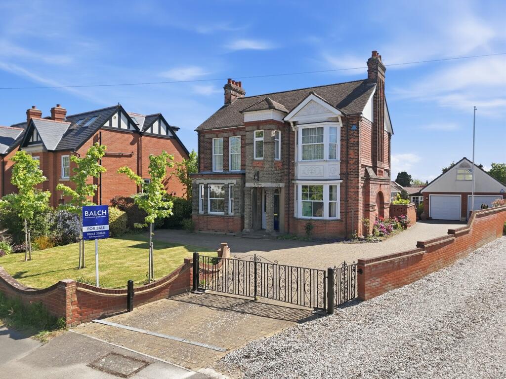 Main image of property: Lordship road, Writtle, Chelmsford, CM1