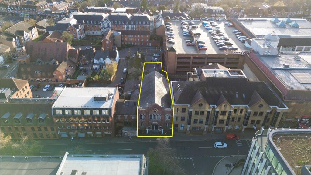 Frontshot outline.jpg