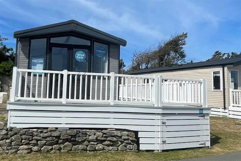 2-bed caravan on Barmouth Bay Holiday Park – North West Wales, £79,995