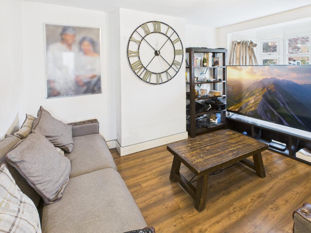 House in London, Blackbrook, Southborough - View 5