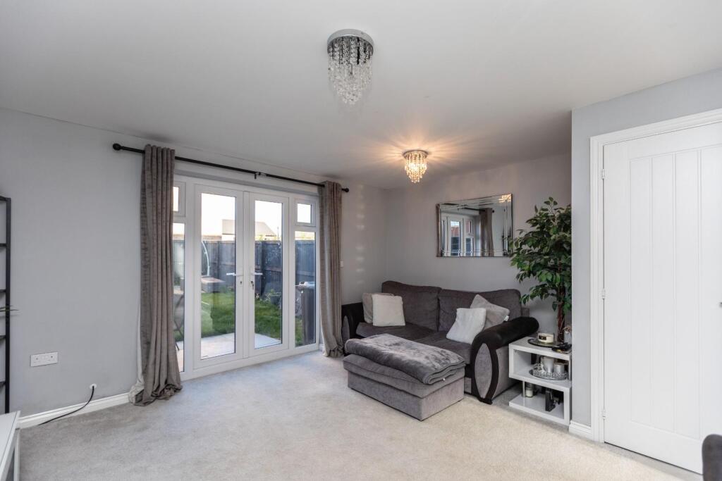 House in Wakefield - View 2