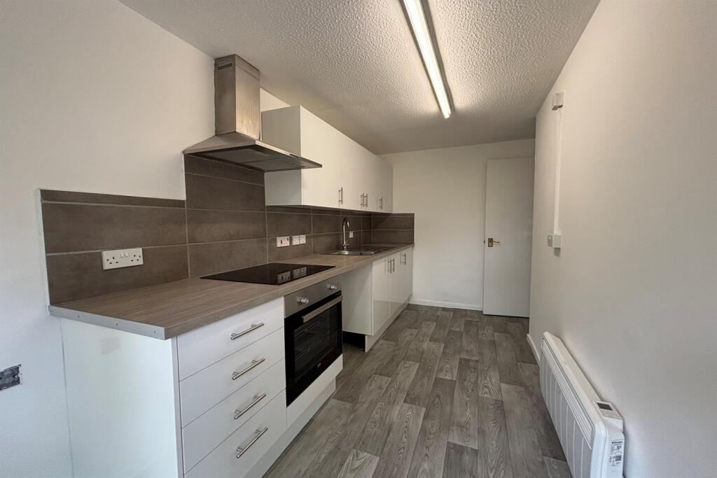 Apartment in Guildford - View 5