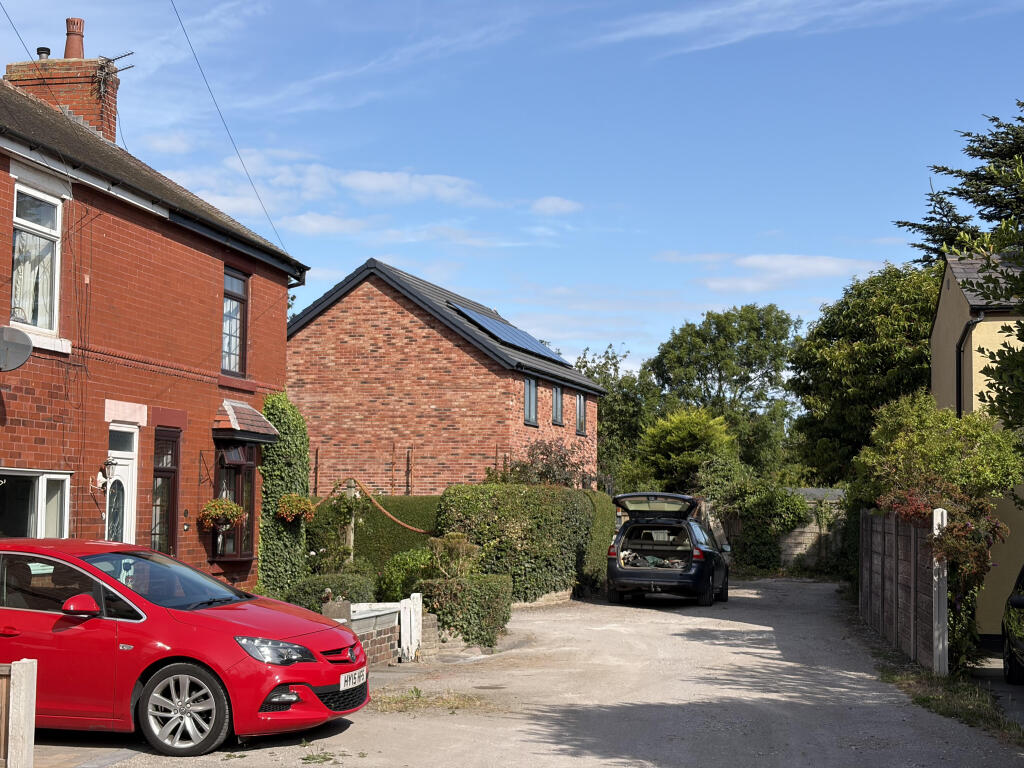 Main image of property: Peacock Cottage, Todds Lane, Banks, Southport, Merseyside, PR9