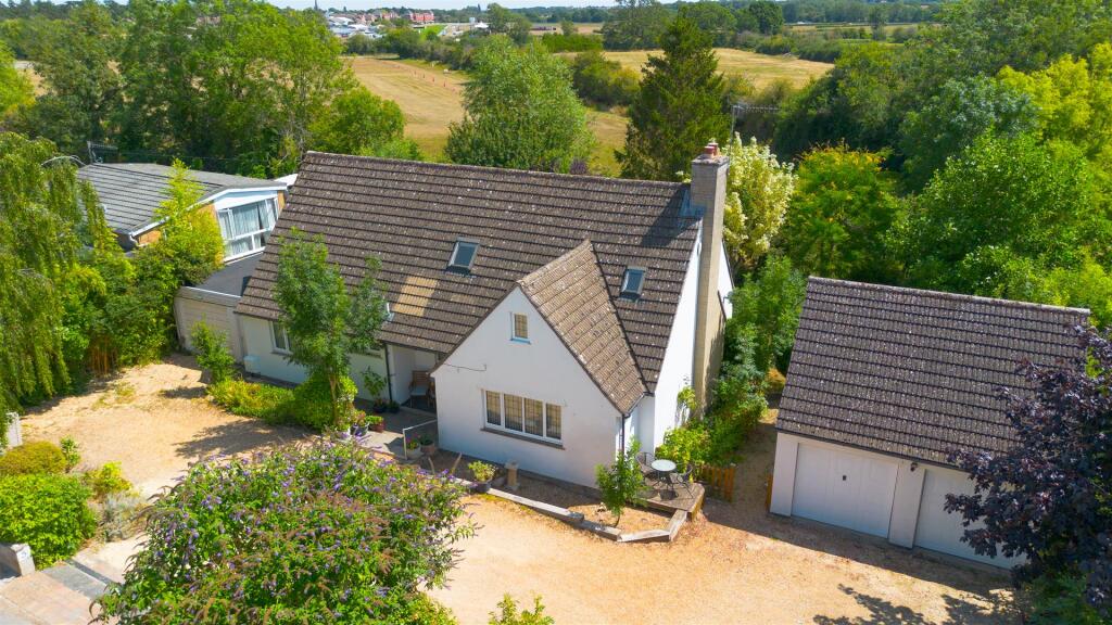 Main image of property: Luddington Road, Stratford Upon Avon