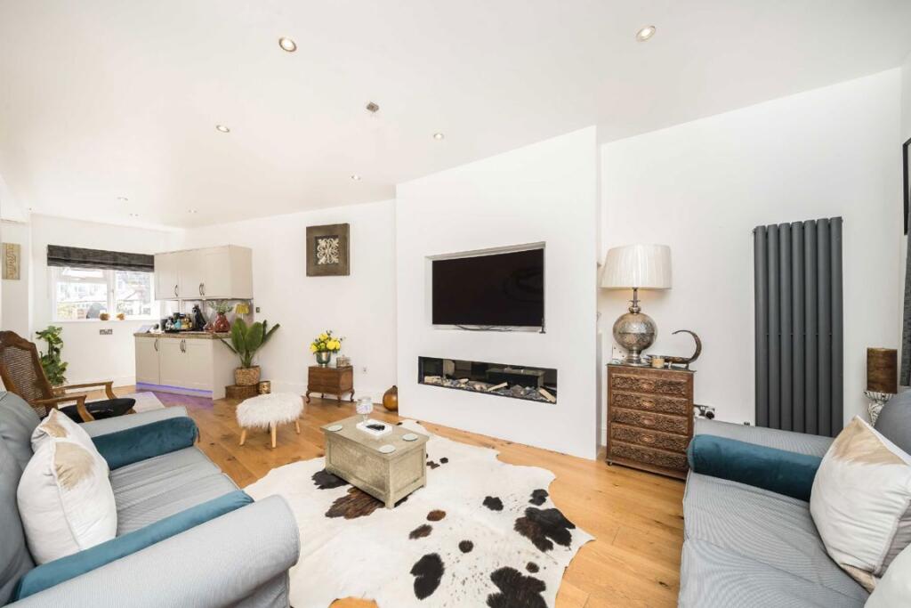House in London - View 4