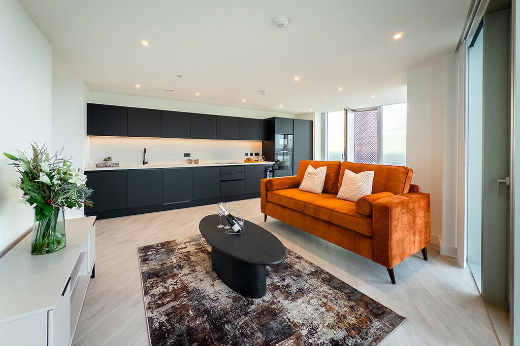 Main image of property: Vista River Gardens, Manchester City Centre. M3