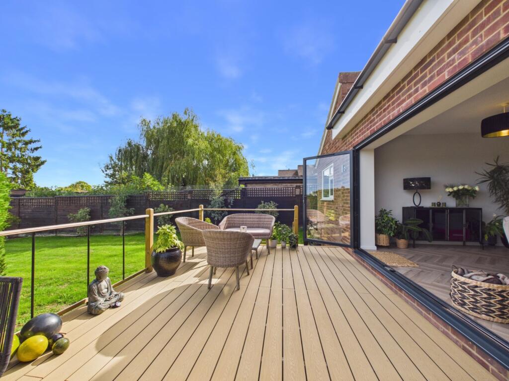 House in Asheridge, Chartridge Park, Chartridge - View 4