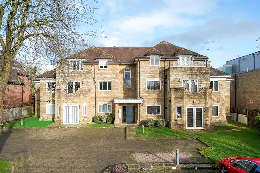 Main image of property: London Road, St. Albans