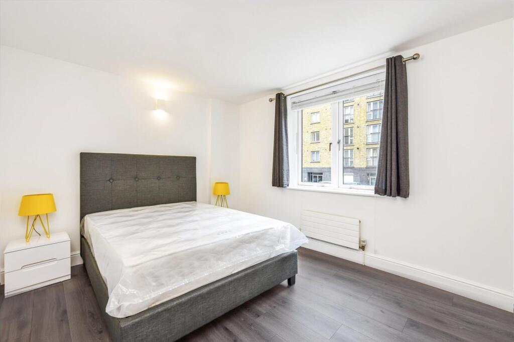 Apartment in London - More