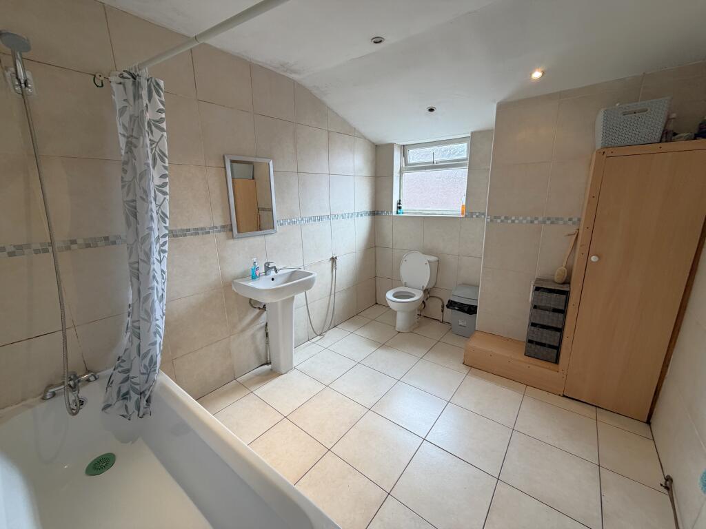 House in Manchester, Levenshulme - View 5