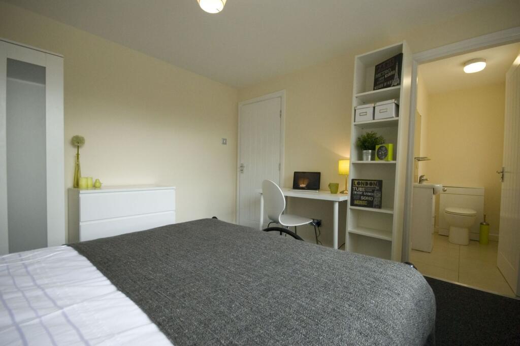 House in Nottingham - More