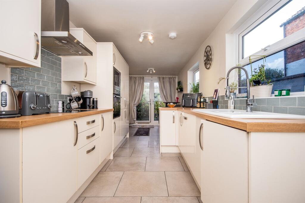 House in Northampton - View 3
