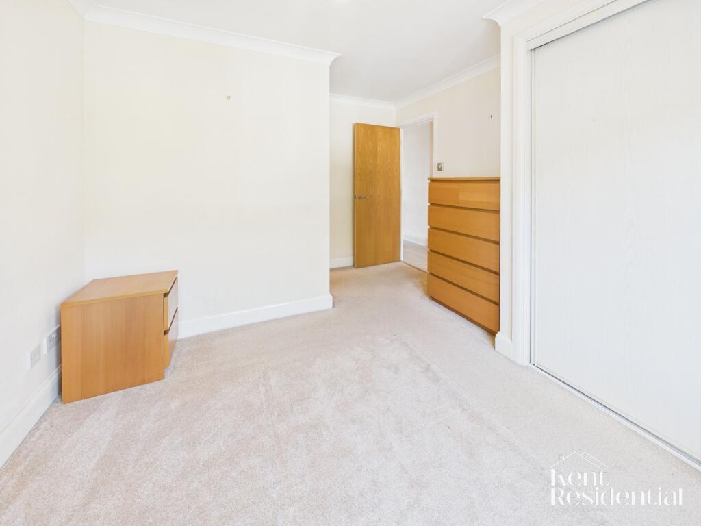 Apartment in Rochester - View 4