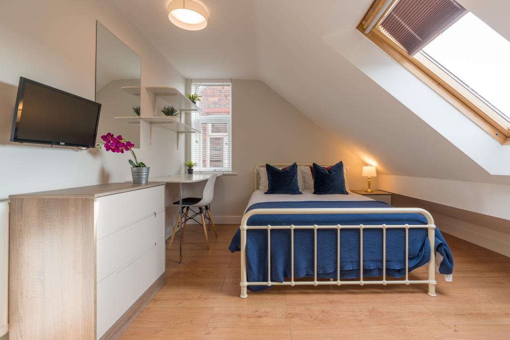 House in Nottingham, Radford - View 2