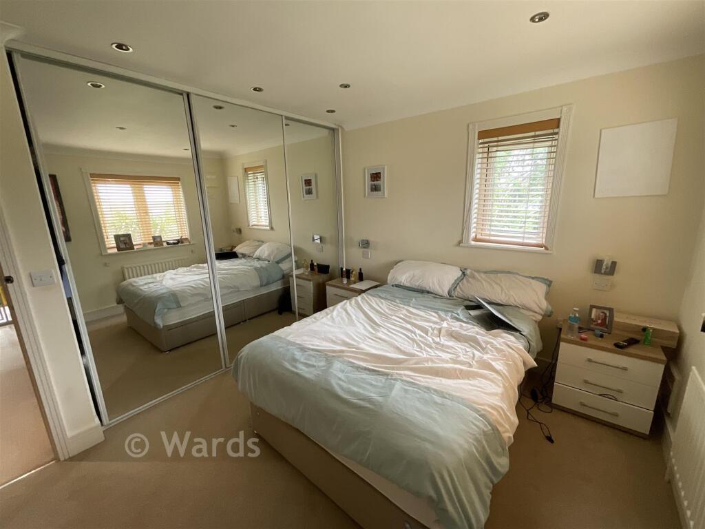 New Hythe Lane, Larkfield, Kent photo 4