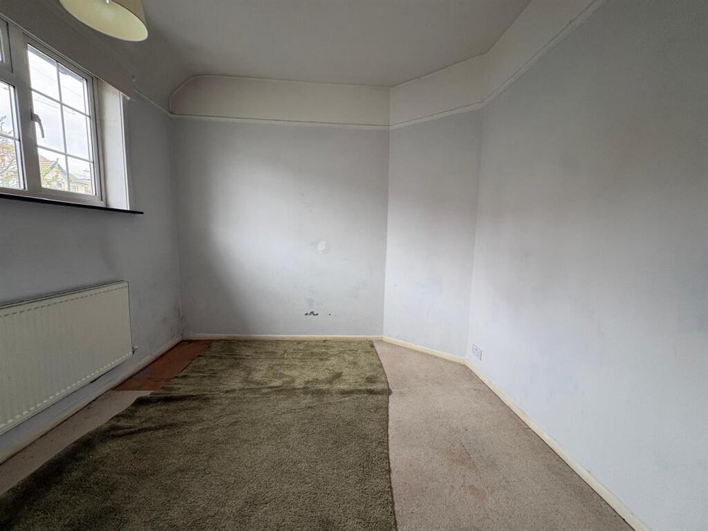 Seaforth Avenue, New Malden - View 5