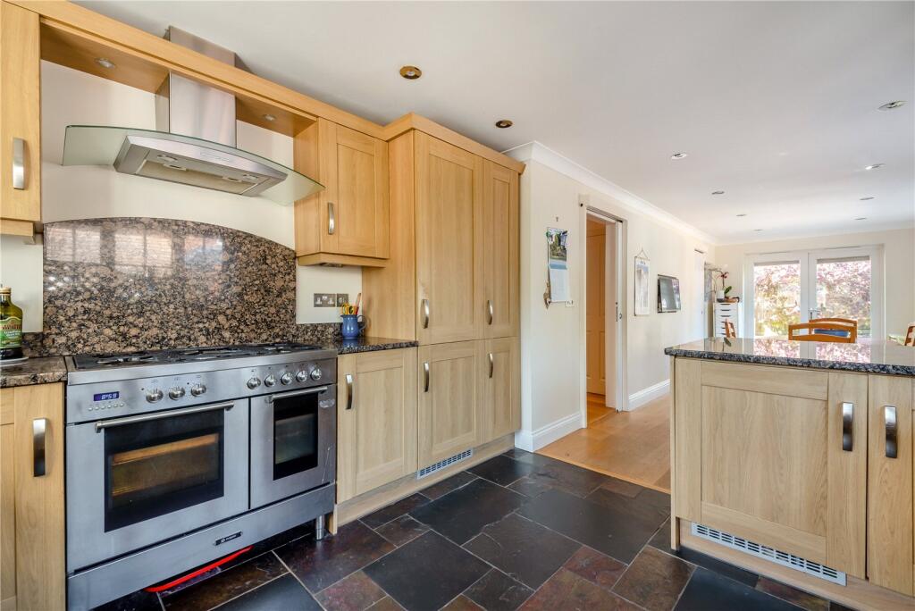 House in Waverley, Lower Bourne, Farnham - View 4